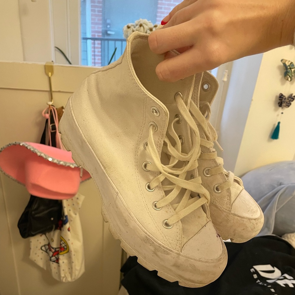 Converse Women's Chuck Taylor All Star Lugged Hi Sneakers